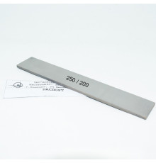Diamond bar on a metal bond, 150x25x3 mm Grain size 250/200 microns